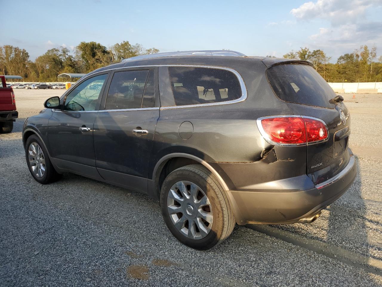 2011 Buick Enclave - Image 2