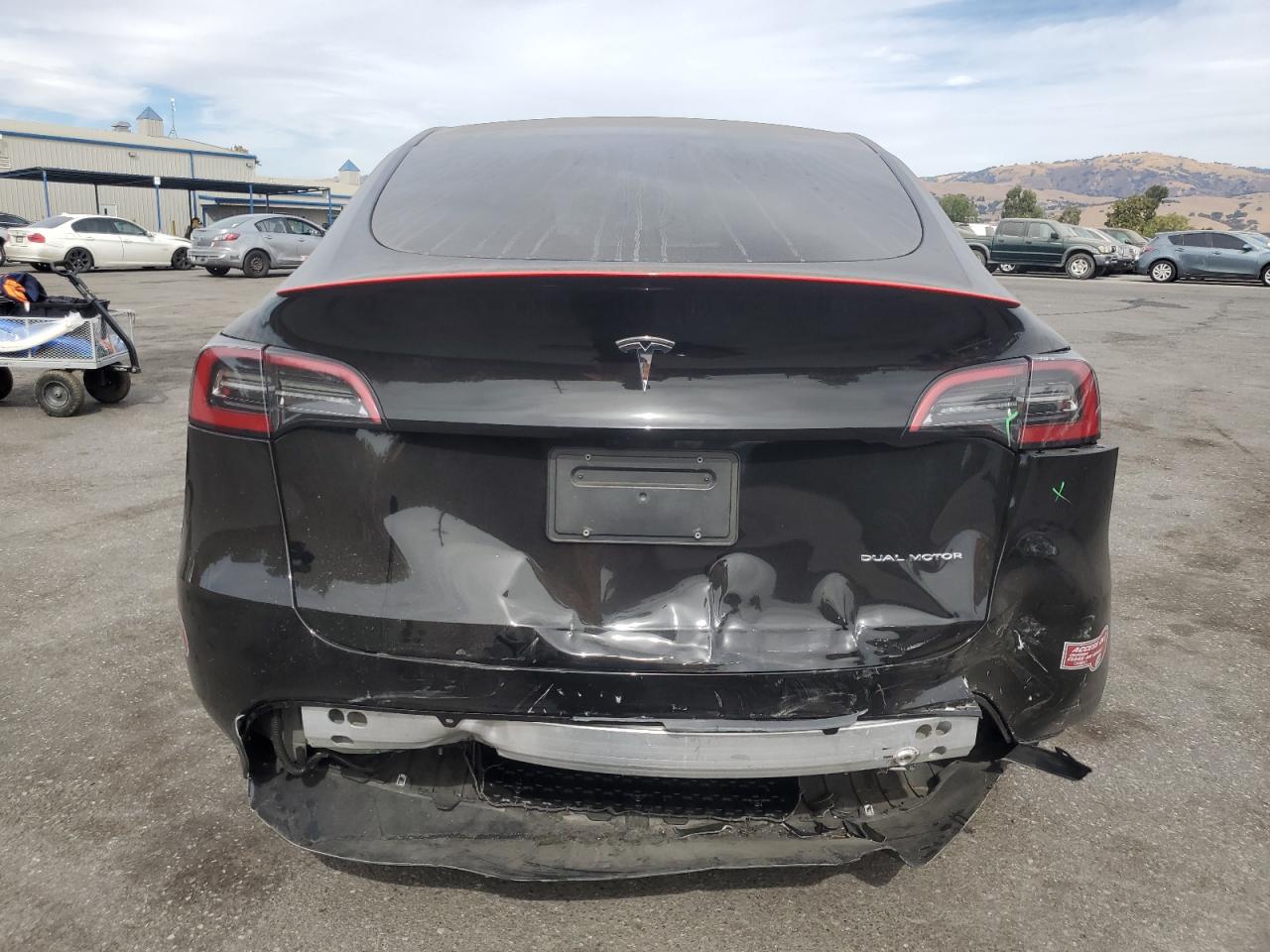 2023 Tesla Model Y VIN: 7SAYGDEE4PA163076 Lot: 75417404