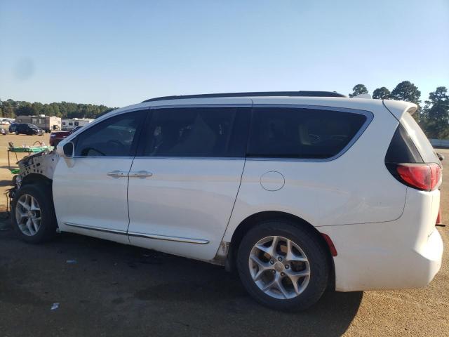  CHRYSLER PACIFICA 2017 White