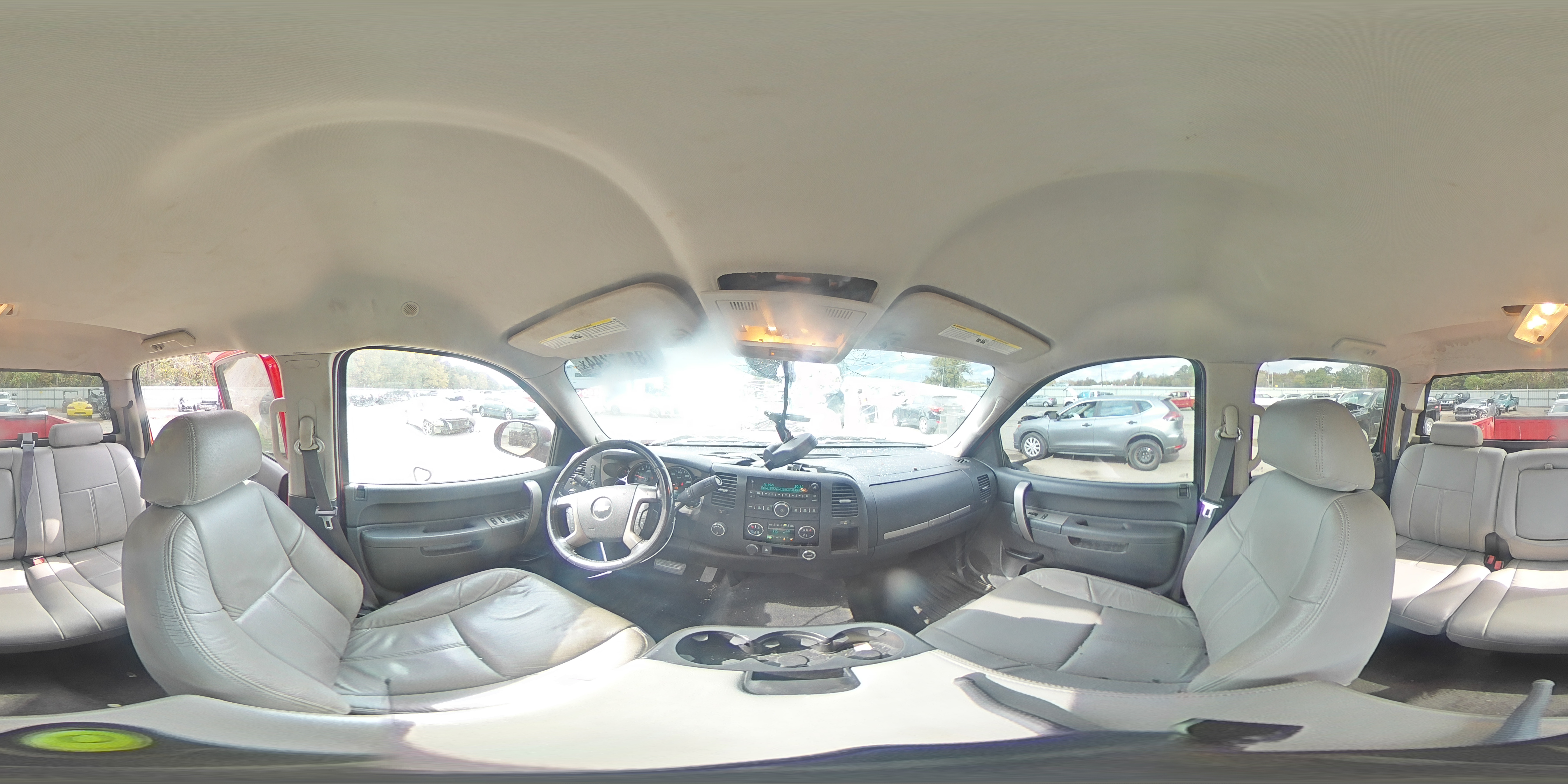 2011 Chevrolet Silverado - Image 13