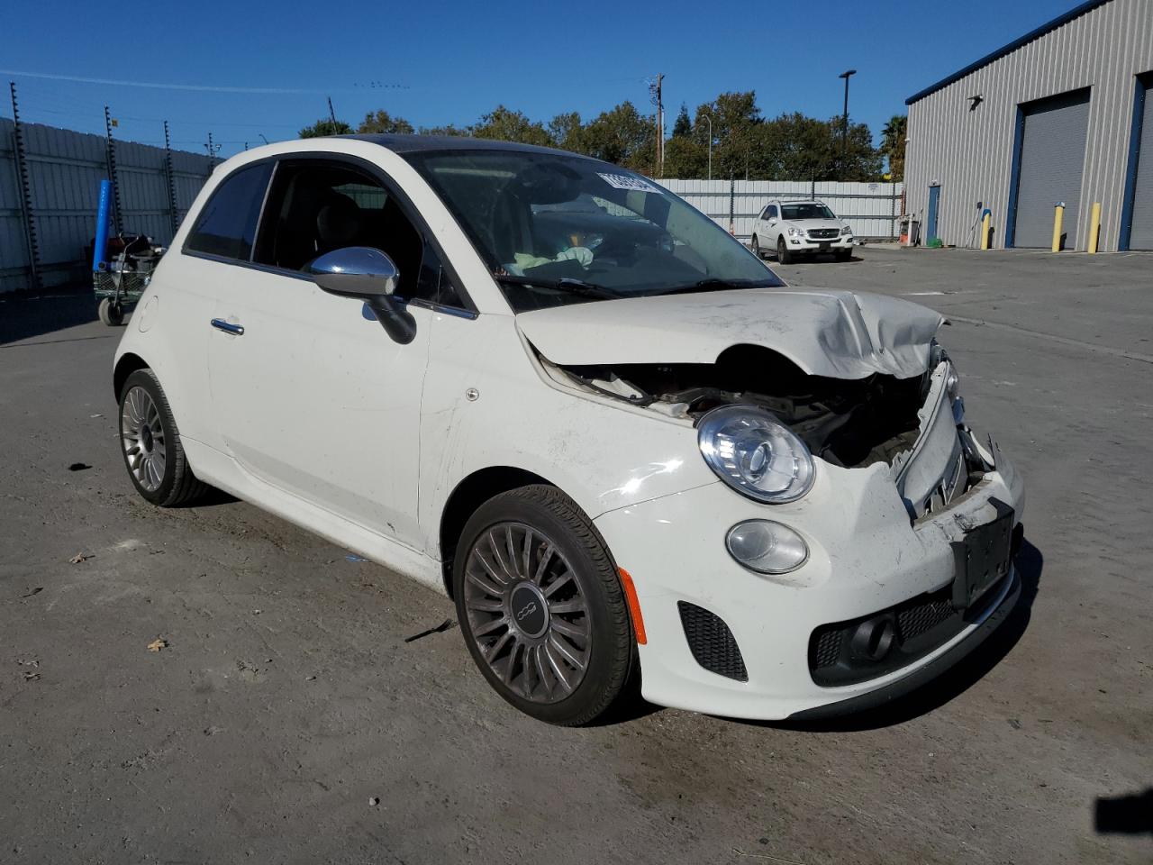 2018 Fiat 500 Lounge VIN: 3C3CFFCH2JT523822 Lot: 73391534