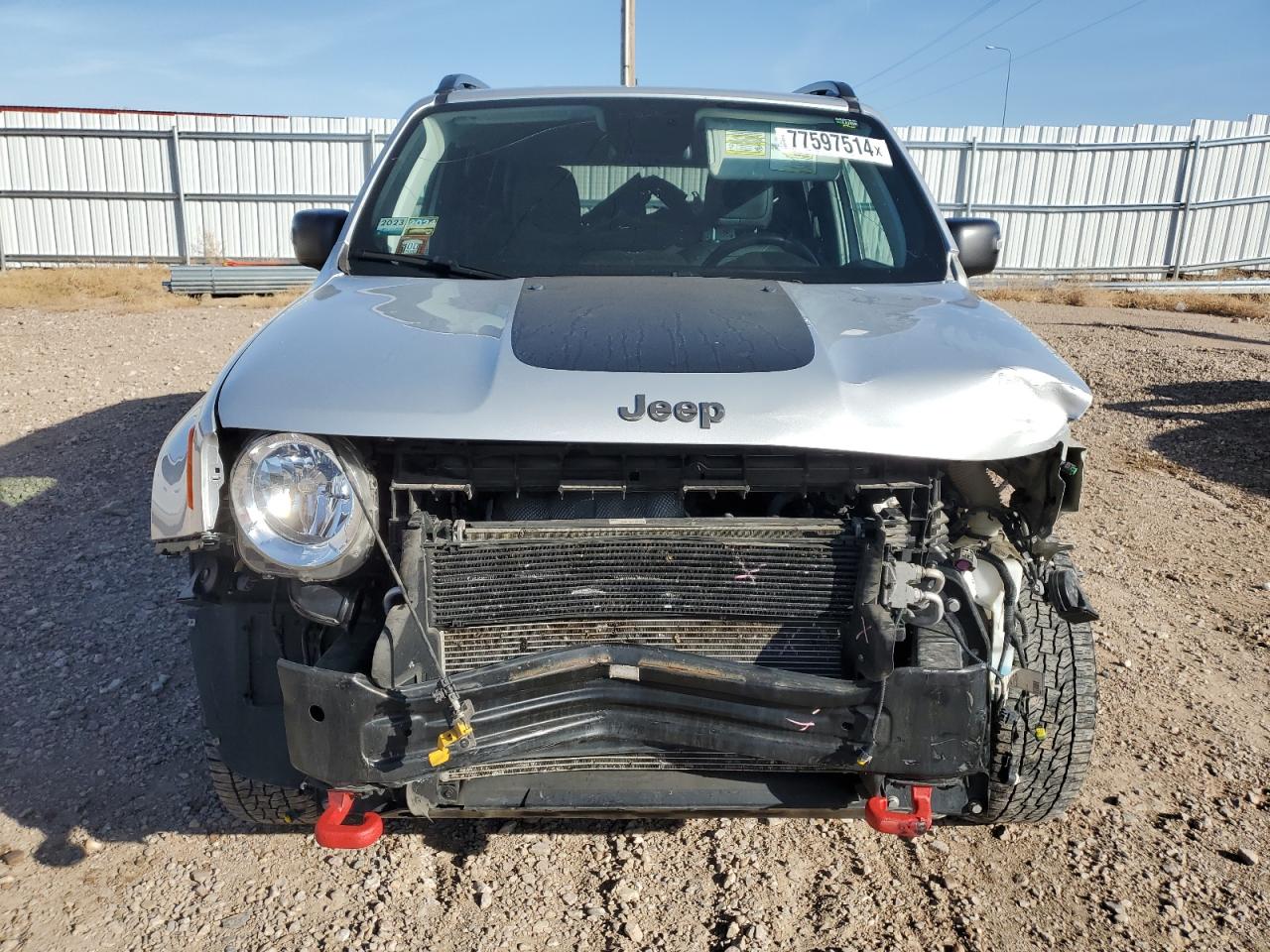 2018 Jeep Renegade - Image 5
