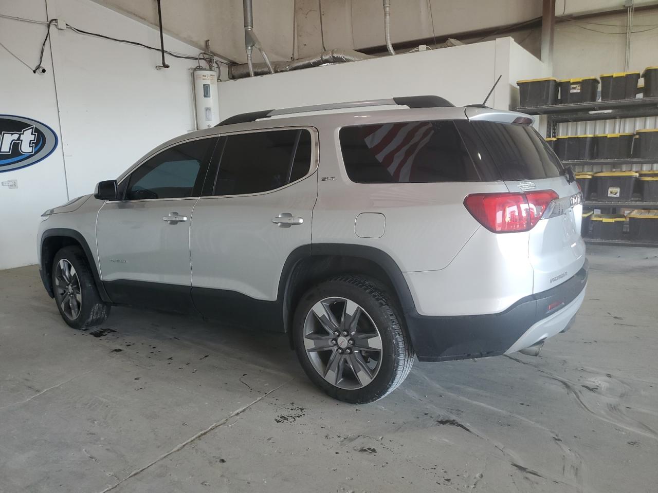 2017 GMC Acadia - Image 2