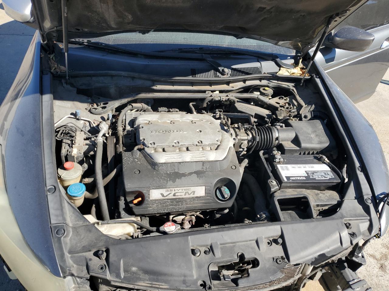 2010 Honda Accord - Image 12