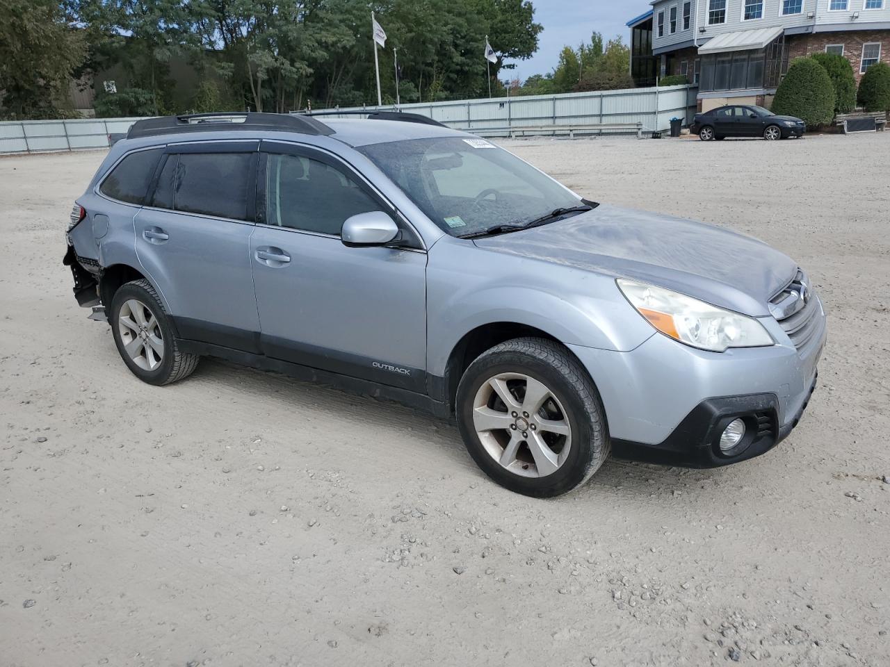 2014 Subaru Outback - Image 4