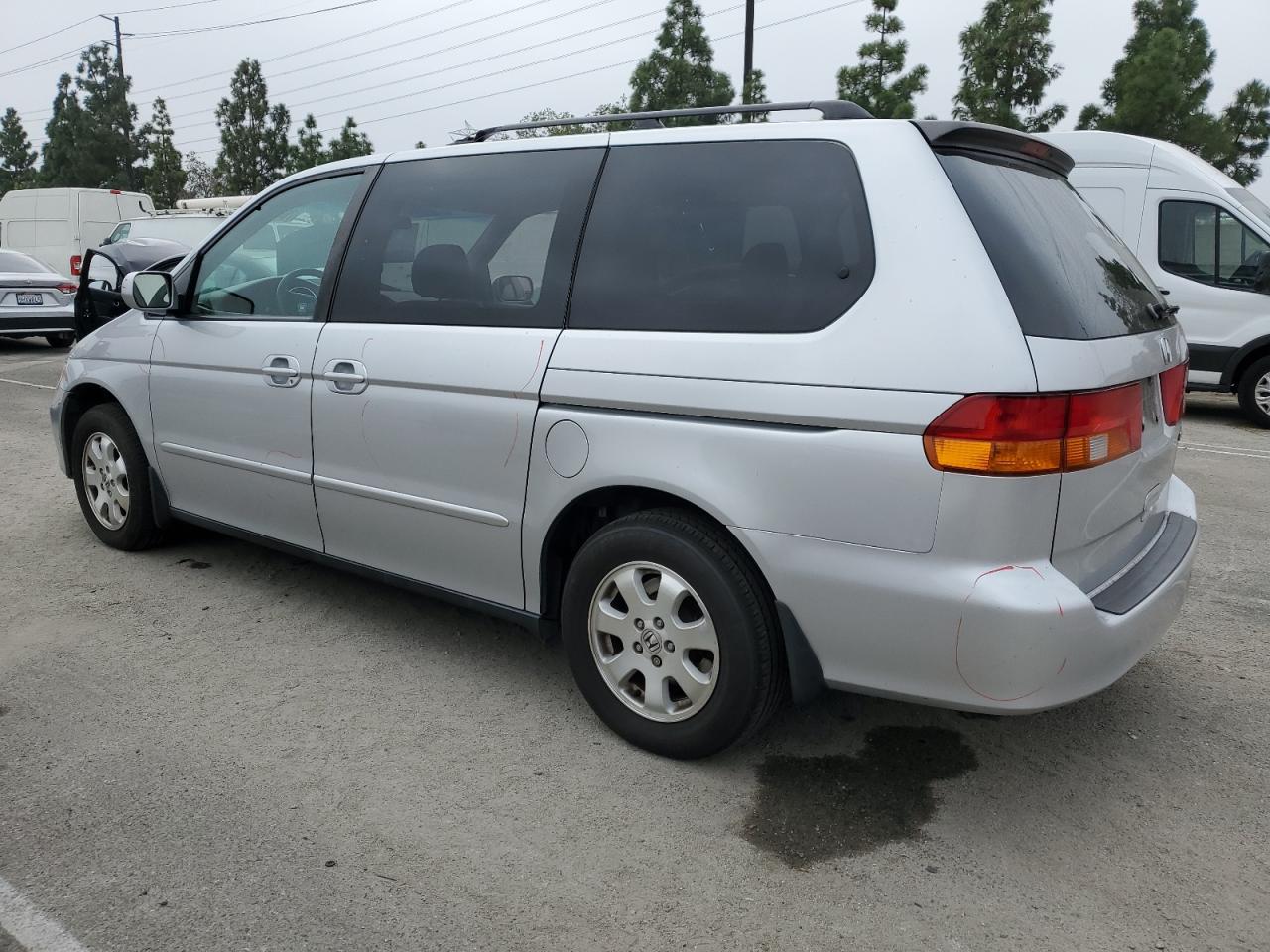 2003 Honda Odyssey - Image 2