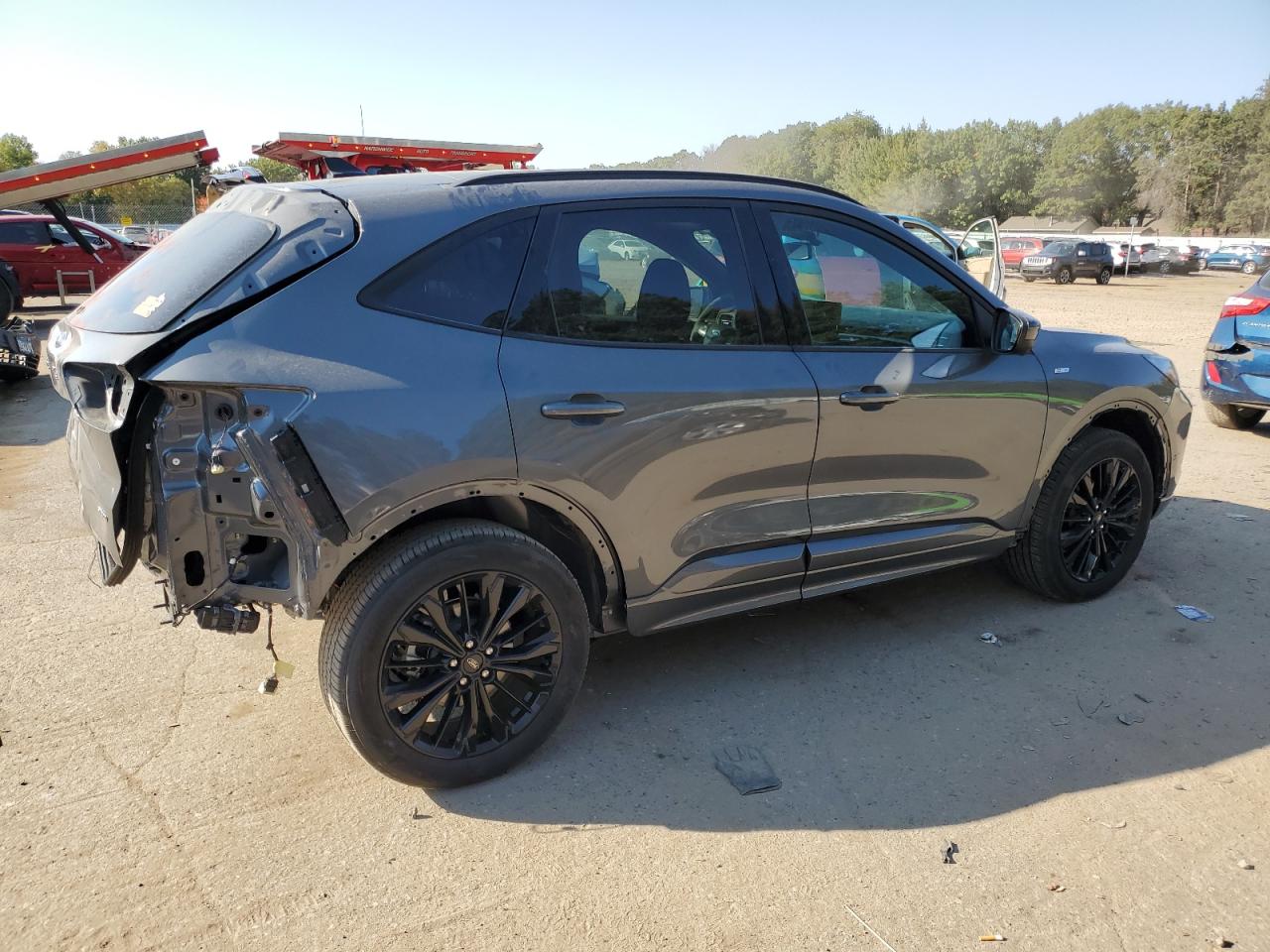2023 Ford Escape - Image 3