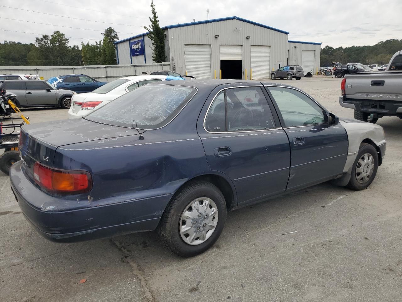 1995 Toyota Camry - Image 3