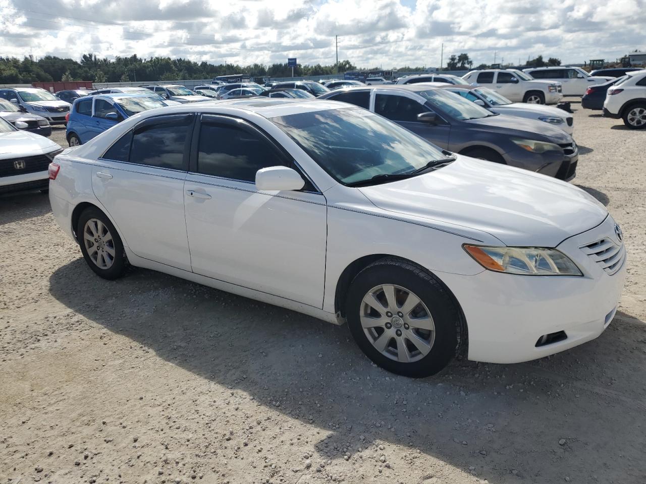 2009 Toyota Camry - Image 4
