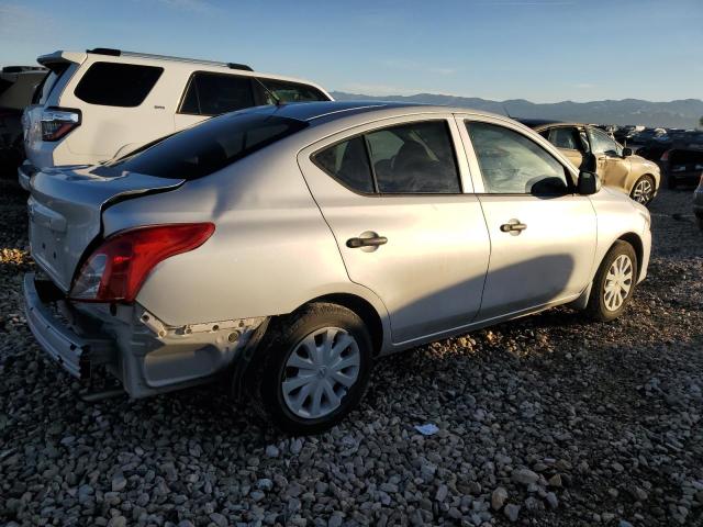  NISSAN VERSA 2015 Серебристый