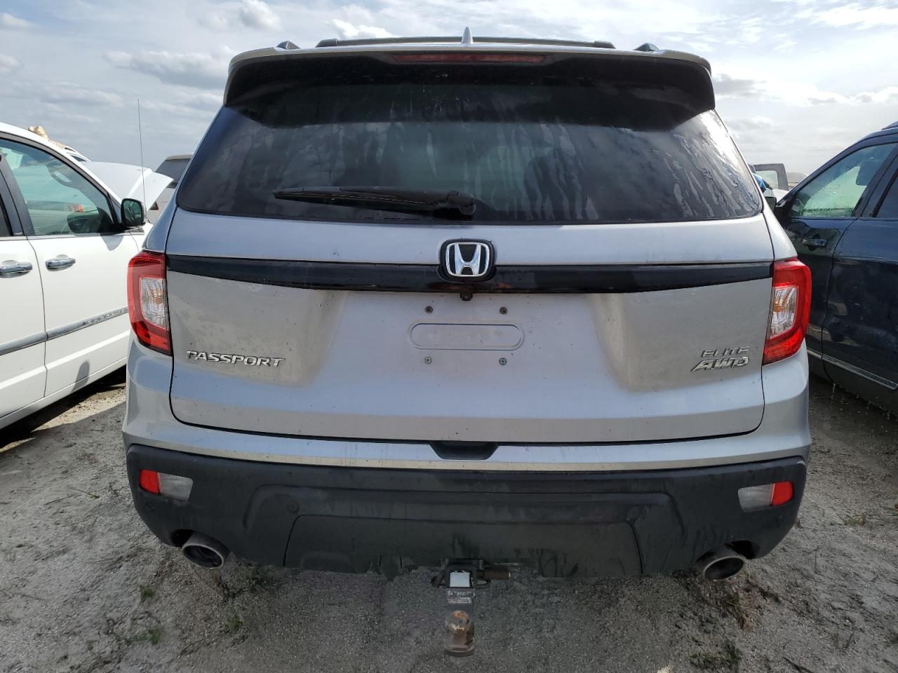 2019 Honda Passport Elite VIN: 5FNYF8H07KB002739 Lot: 74390534