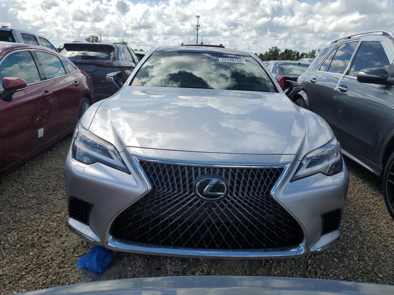 2022 Lexus LS - Image 5