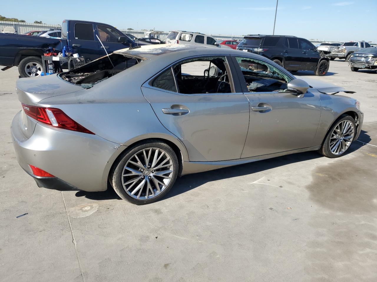 2014 Lexus IS - Image 3