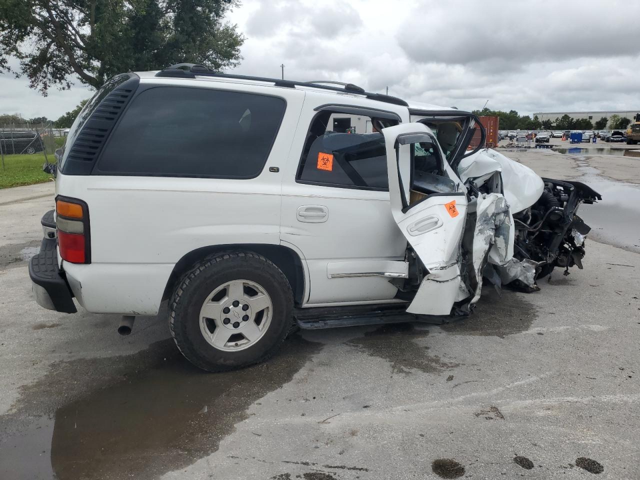 2004 Chevrolet Tahoe - Image 3