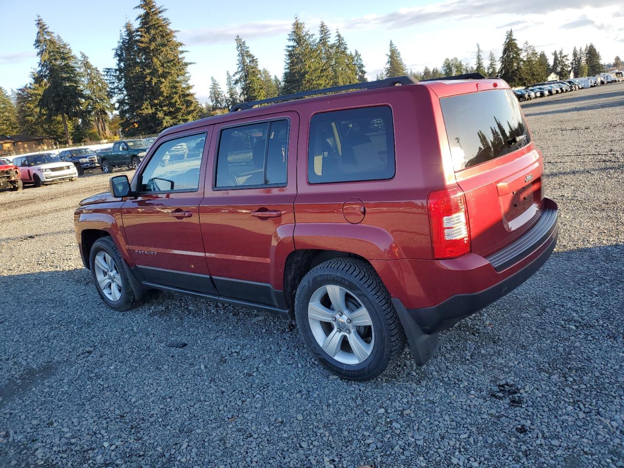 VIN 1C4NJPBB1FD210683 2015 JEEP PATRIOT no.2