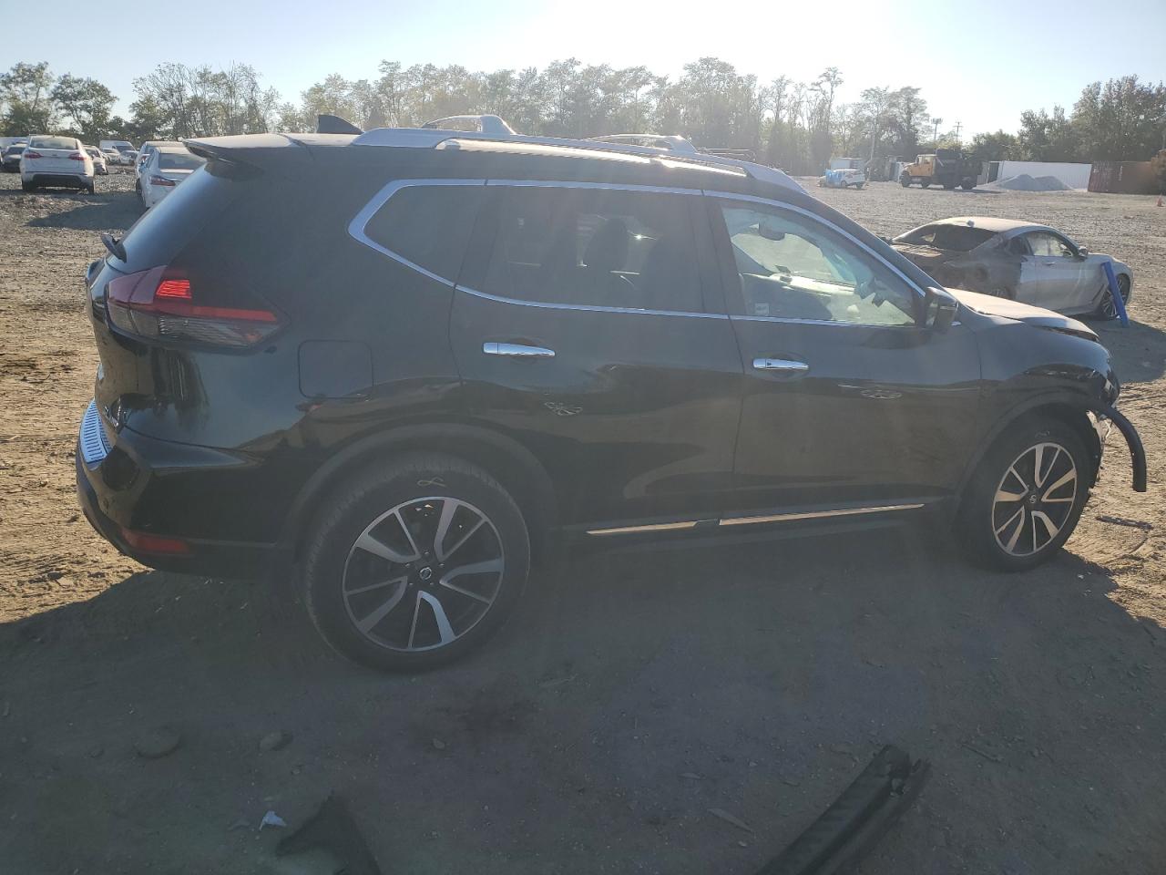 2019 Nissan Rogue - Image 3