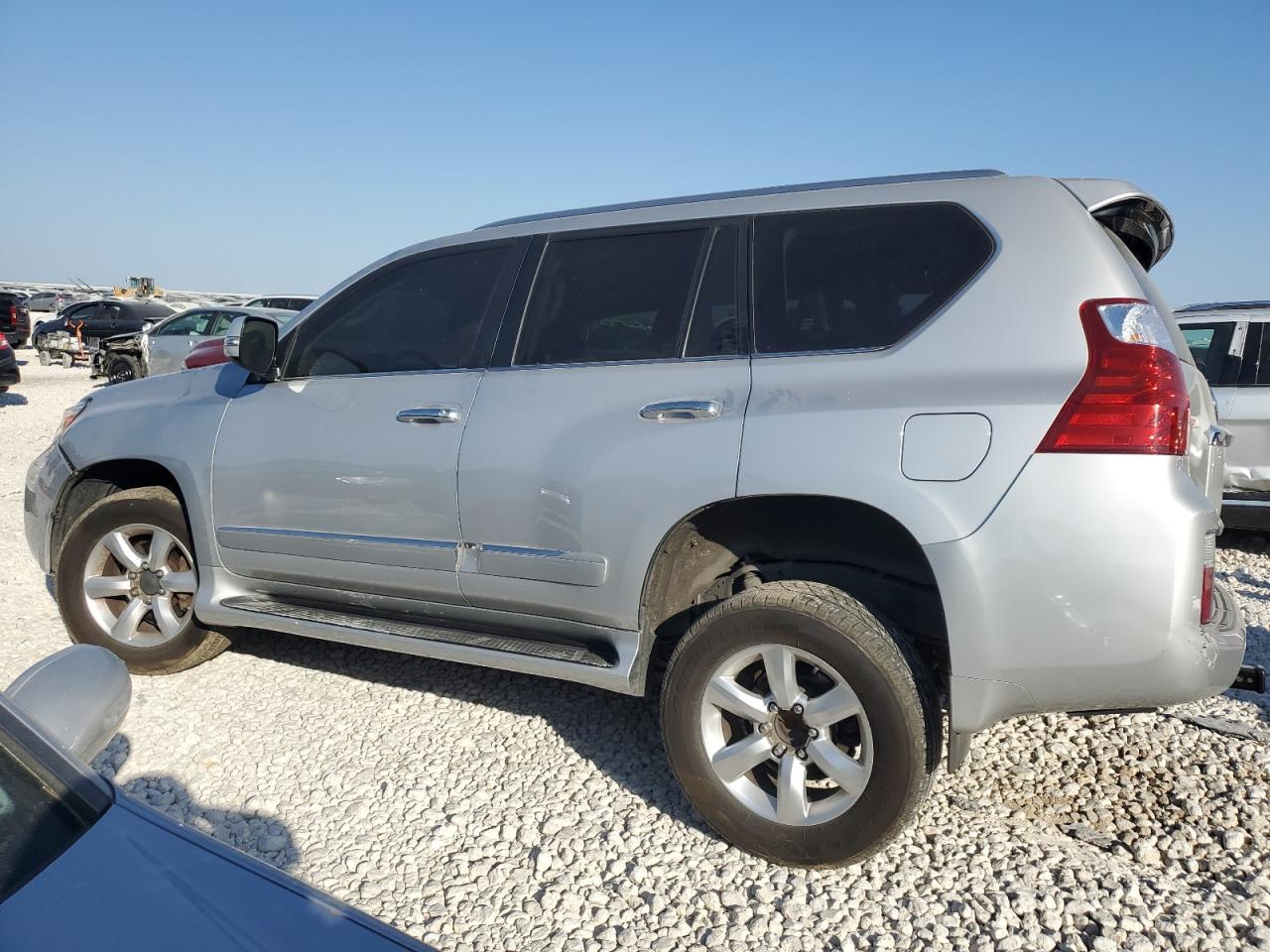 2013 Lexus GX - Image 2