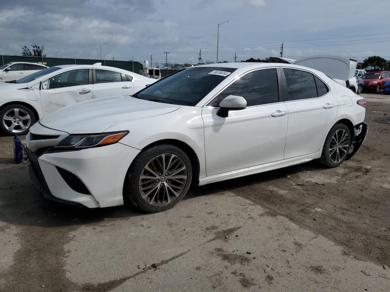 2018 TOYOTA CAMRY