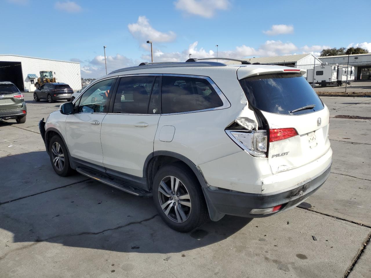2016 Honda Pilot - Image 2