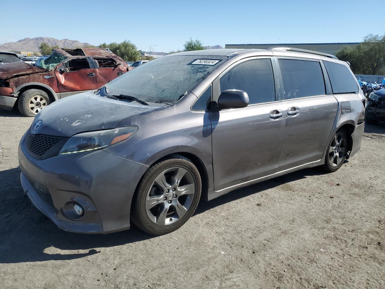 2015 TOYOTA SIENNA