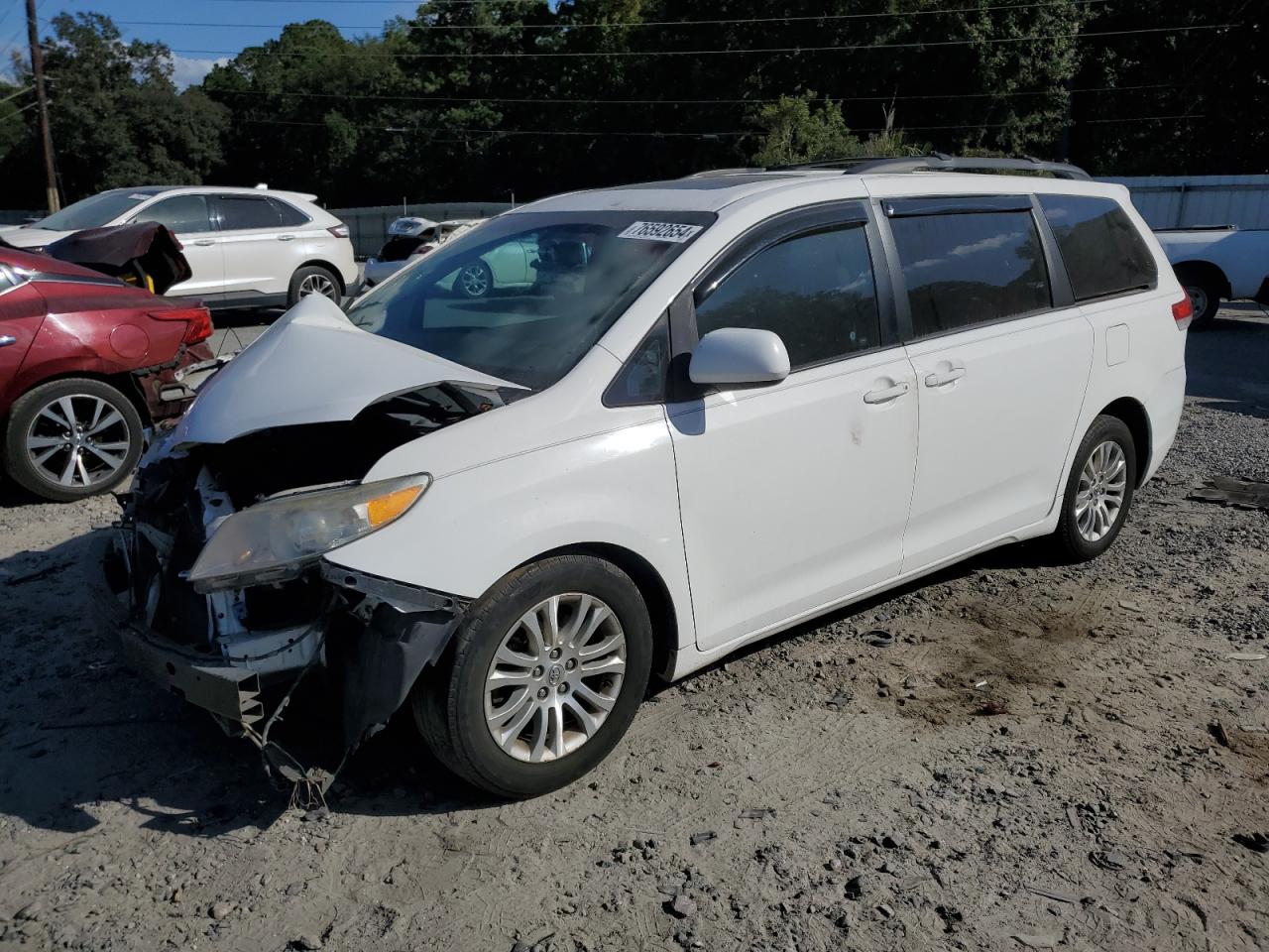 2012 Toyota Sienna Xle VIN: 5TDYK3DC2CS234239 Lot: 76592654