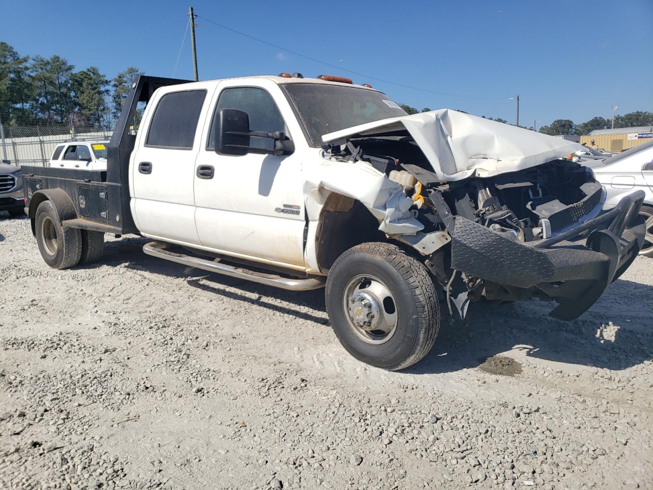 2004 Chevrolet Silverado - Image 4