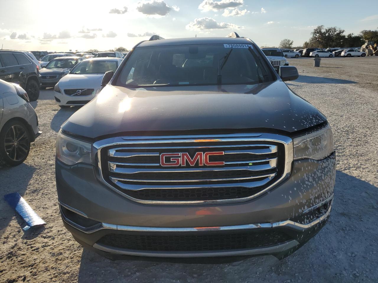 2019 GMC Acadia - Image 5