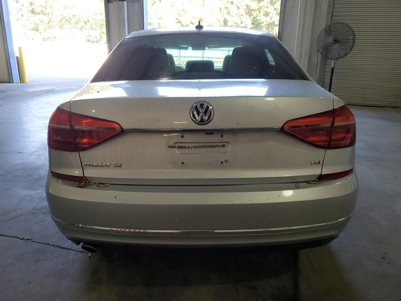 2016 Volkswagen Passat Se VIN: 1VWBS7A31GC012250 Lot: 77218814