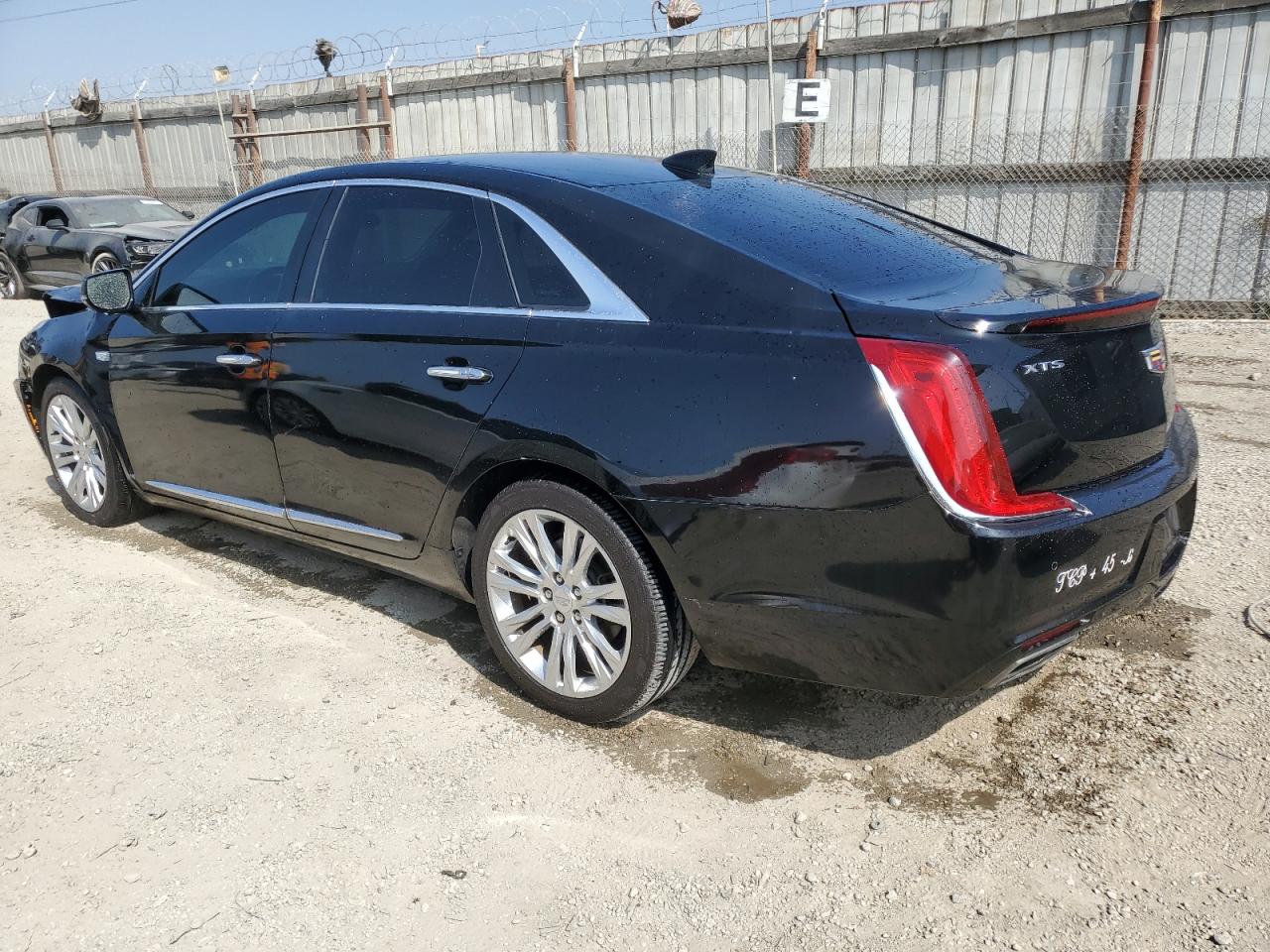 VIN 2G61M5S30K9141885 2019 CADILLAC XTS no.2