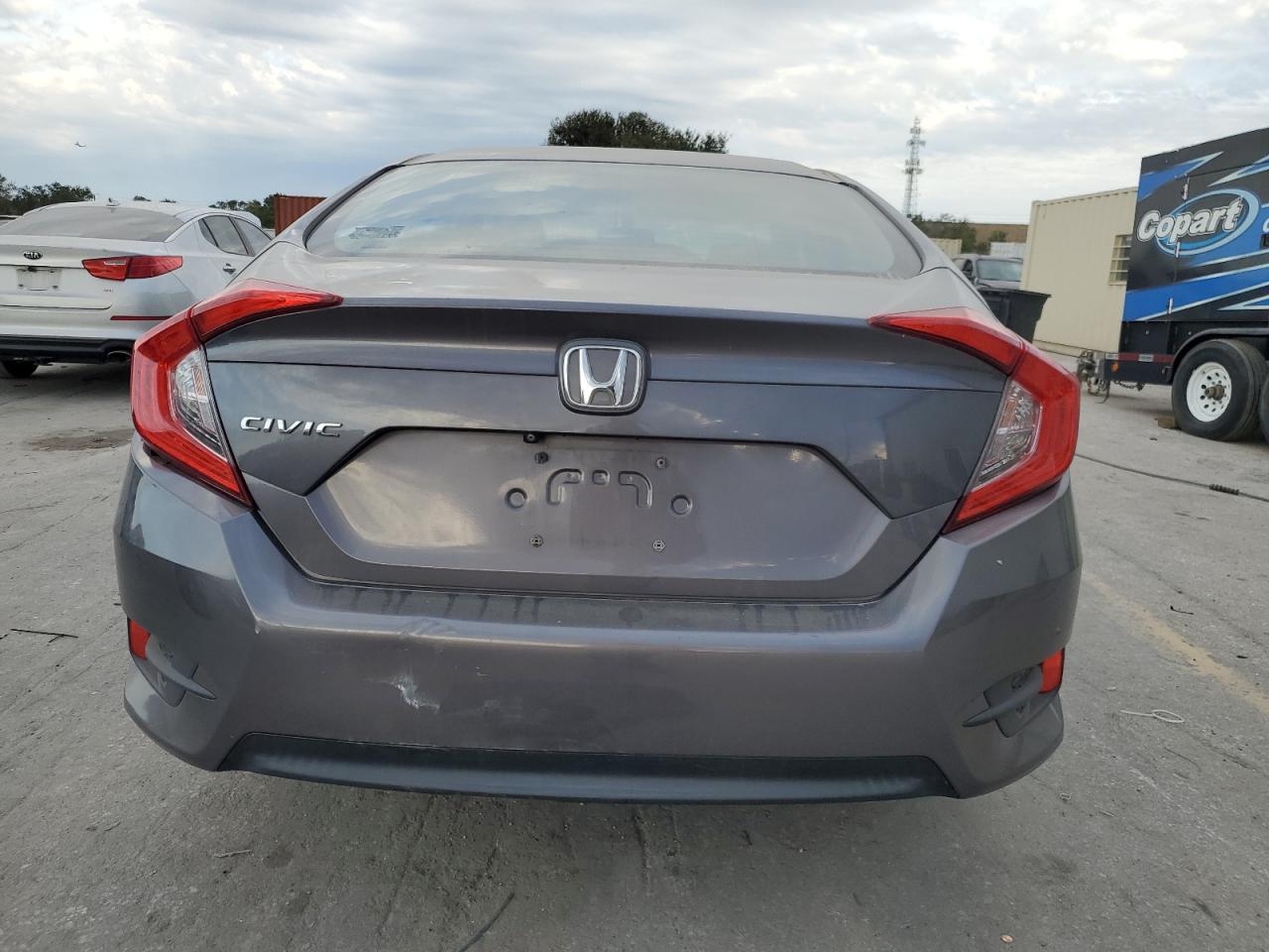 2017 Honda Civic Lx VIN: 19XFC2F58HE057663 Lot: 76492504