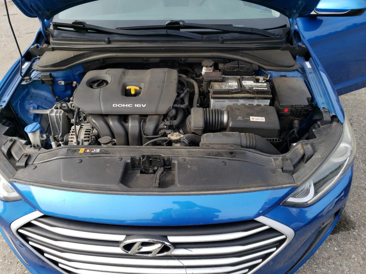 2018 Hyundai Elantra - Image 11