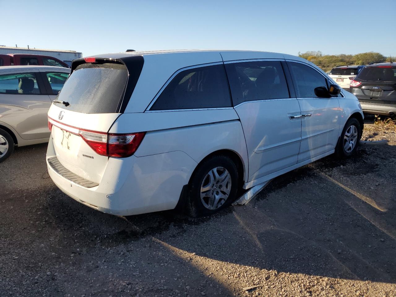 2011 Honda Odyssey - Image 3