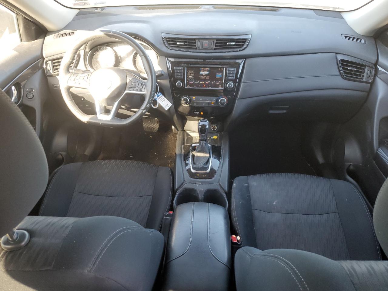 2018 Nissan Rogue - Image 8