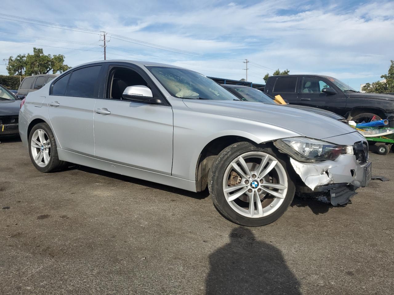 VIN WBA8E1G55GNT37835 2016 BMW 3 SERIES no.4