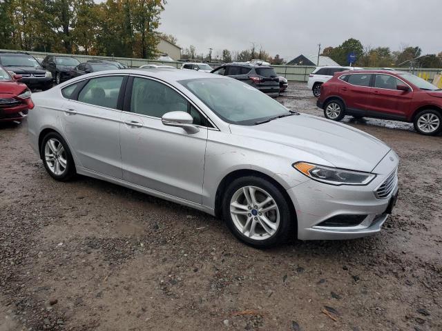  FORD FUSION 2018 Srebrny