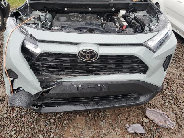 2T3P1RFV3NW257899 Toyota RAV4 XLE 12