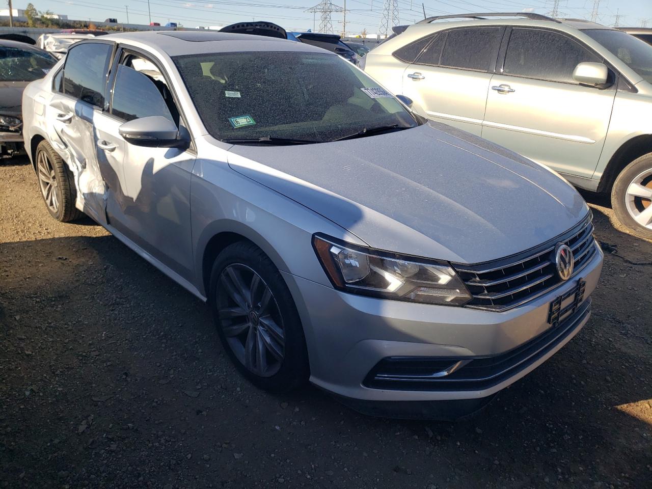 2019 Volkswagen Passat - Image 4