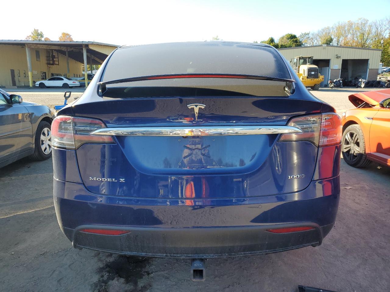 2018 Tesla Model X VIN: 5YJXCBE21JF123577 Lot: 75001444