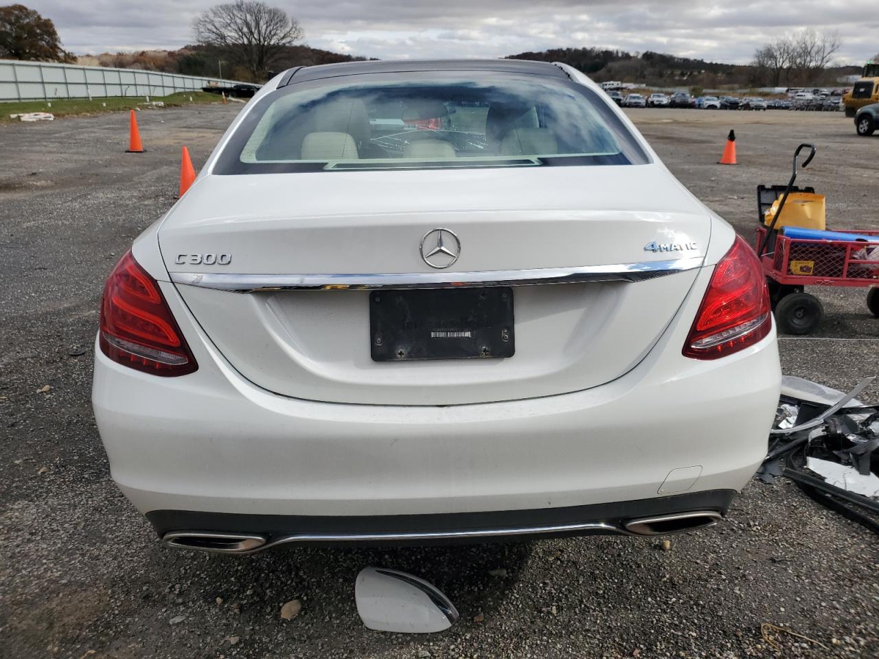 2017 Mercedes-Benz C 300 4Matic VIN: 55SWF4KB8HU185540 Lot: 78847204