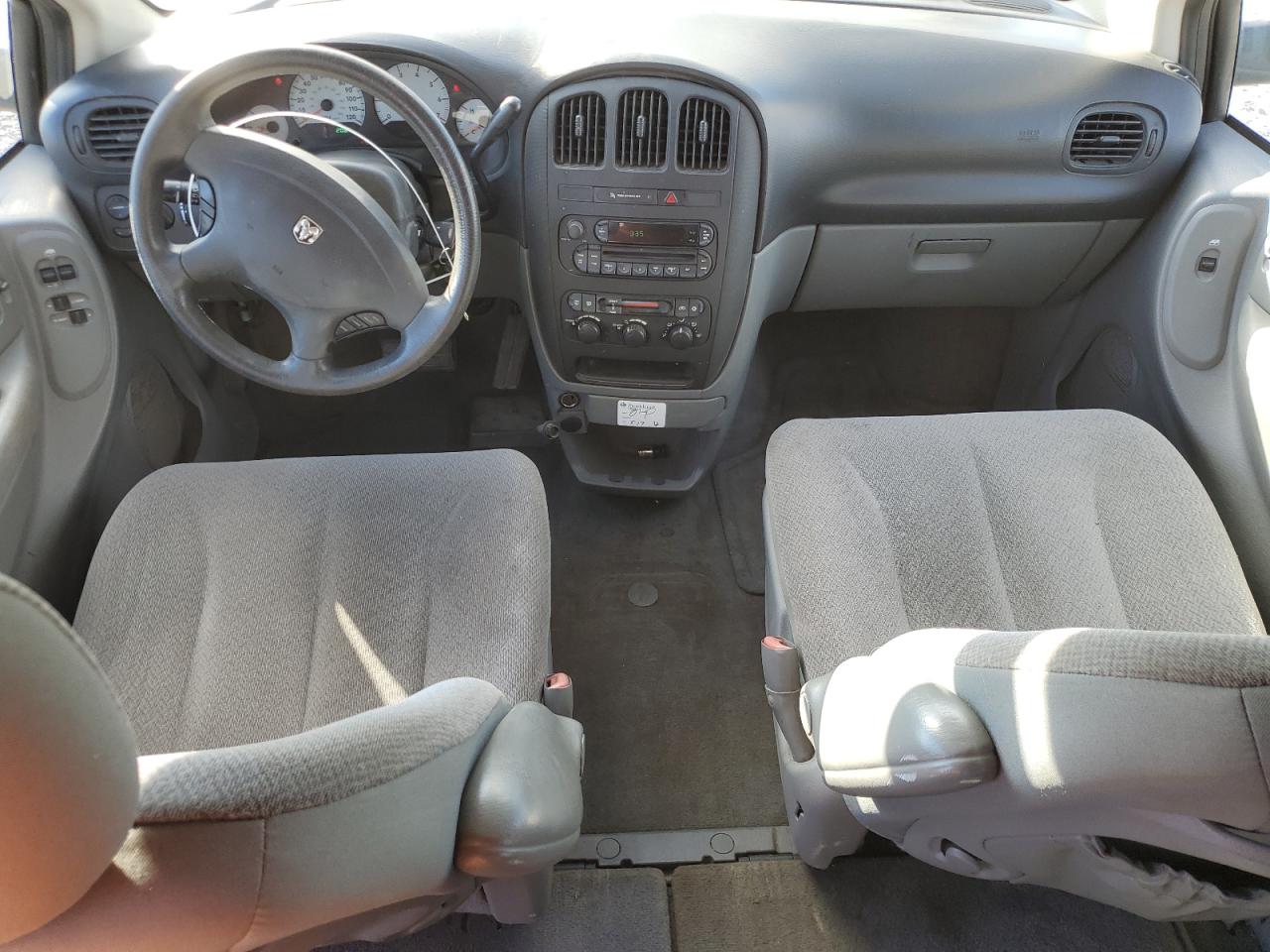 2006 Dodge Caravan - Image 8