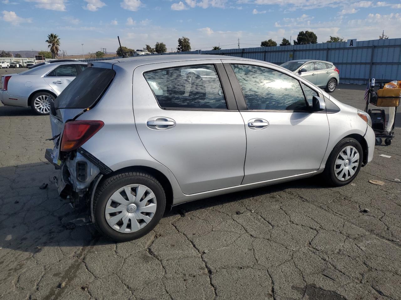 2017 Toyota Yaris - Image 3