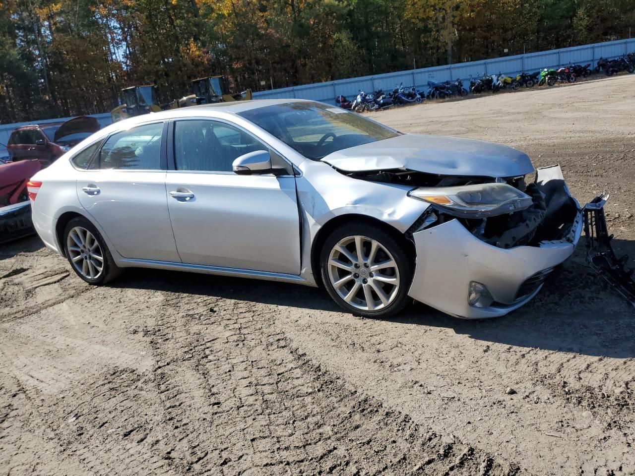 VIN 4T1BK1EBXDU001525 2013 TOYOTA AVALON no.4