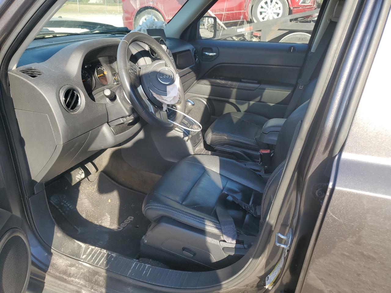 2017 Jeep Liberty (Patriot) - Image 7