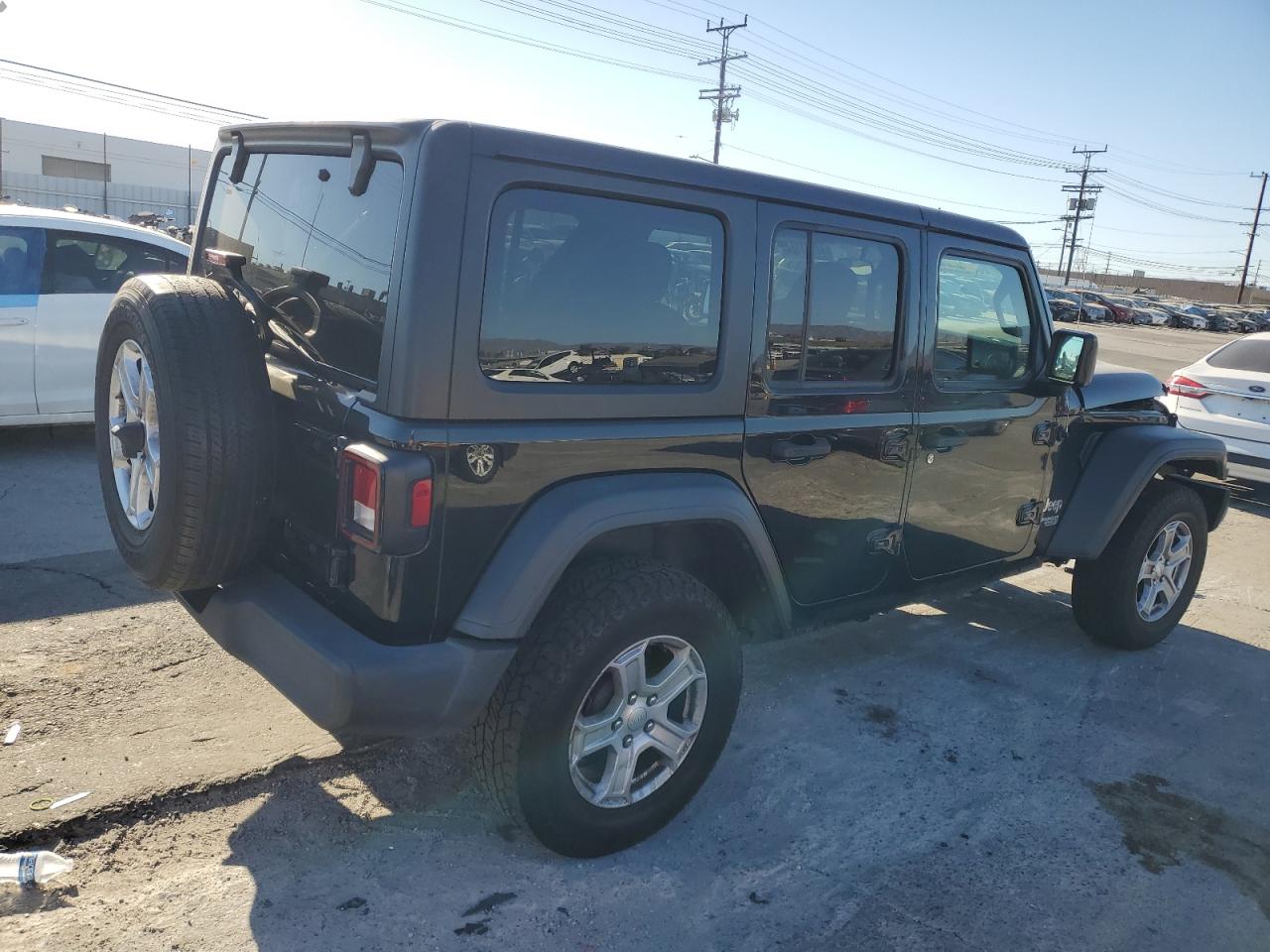 2018 Jeep Wrangler Unlimited Sport VIN: 1C4HJXDG5JW268623 Lot: 77191184