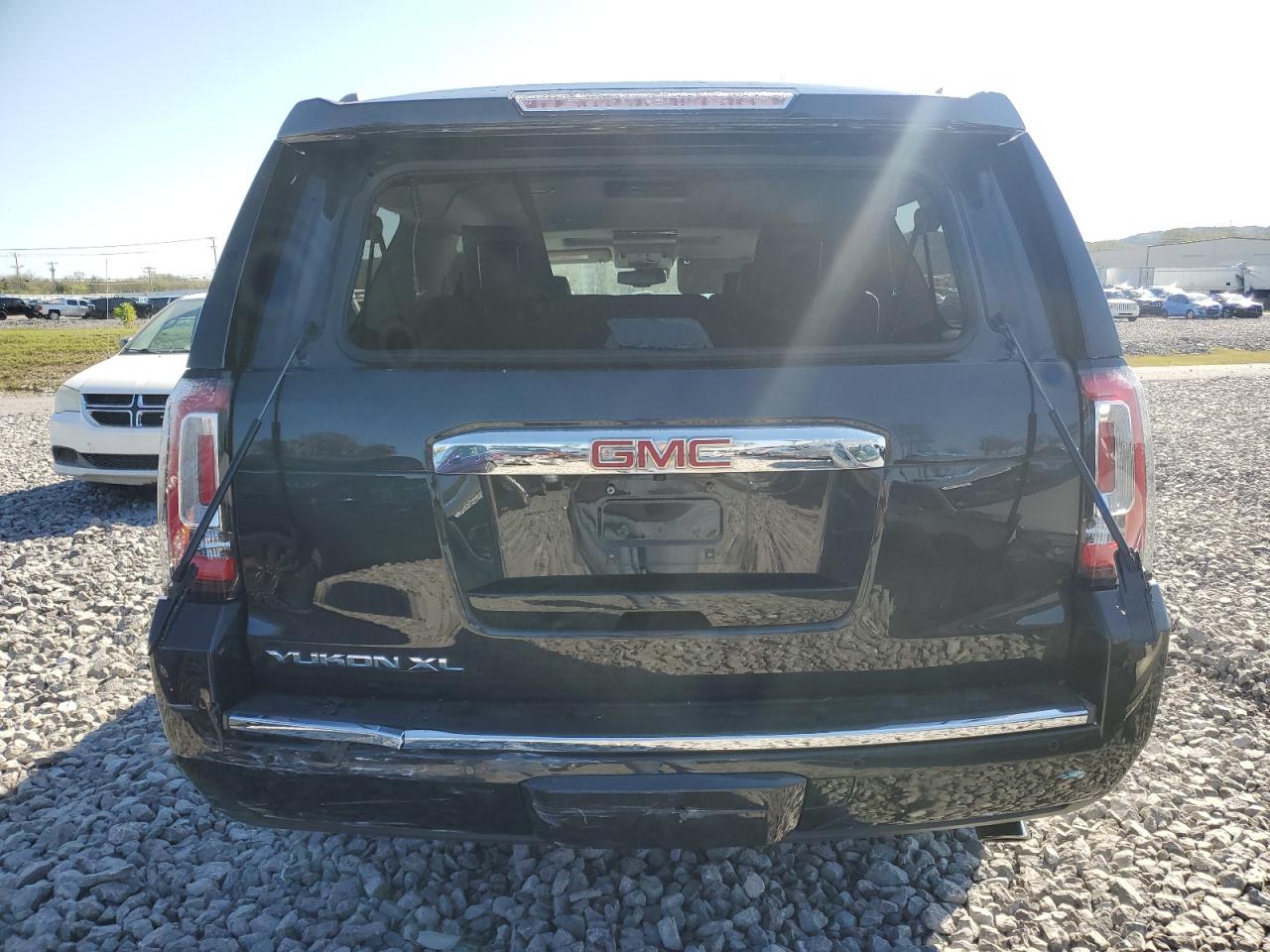 2020 GMC Yukon Xl Denali VIN: 1GKS2HKJ4LR137180 Lot: 72460584