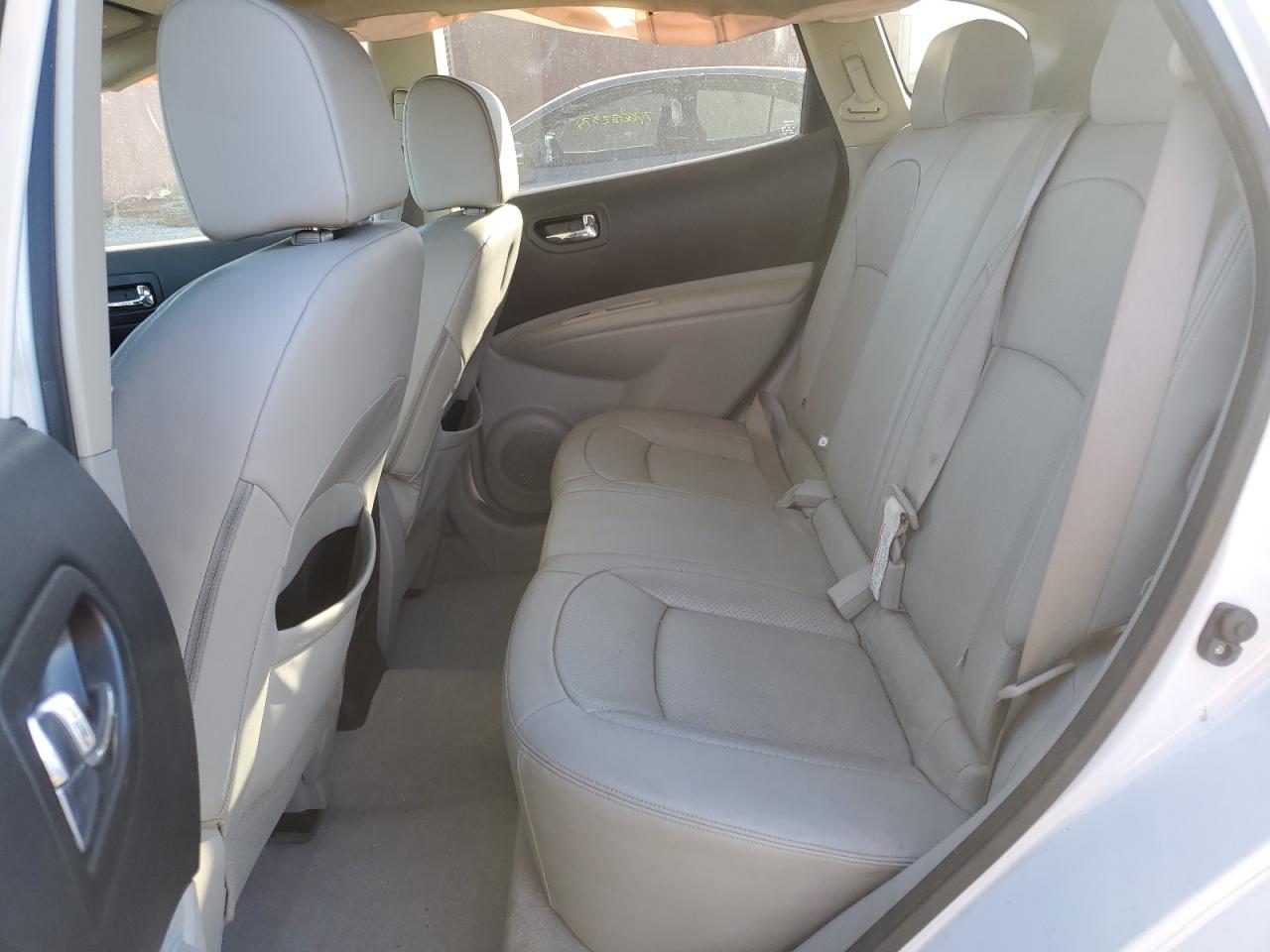2012 Nissan Rogue - Image 10