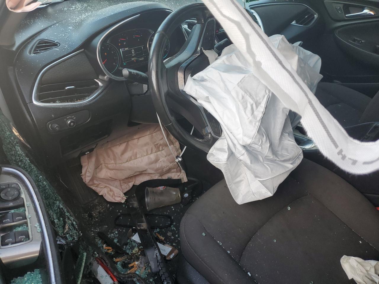 2018 Chevrolet Malibu - Image 8