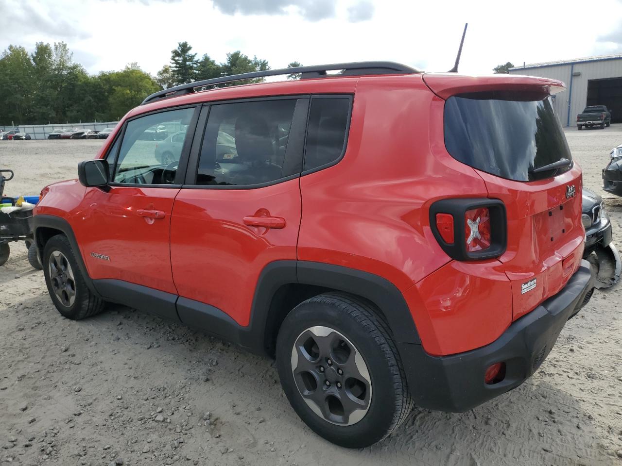 ZACCJAAB1JPG75142 2018 JEEP RENEGADE - Image 2