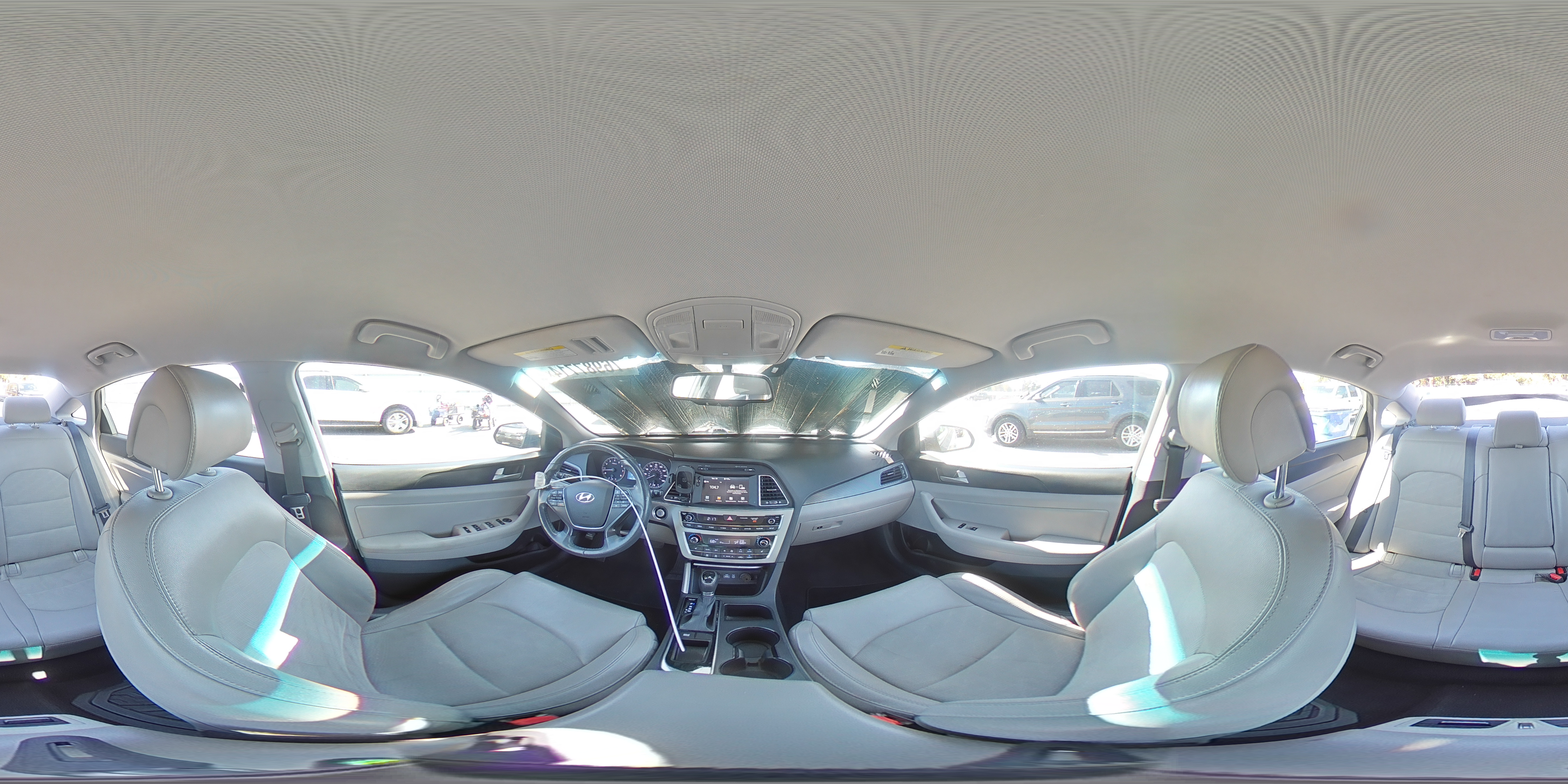 2016 Hyundai Sonata - Image 13