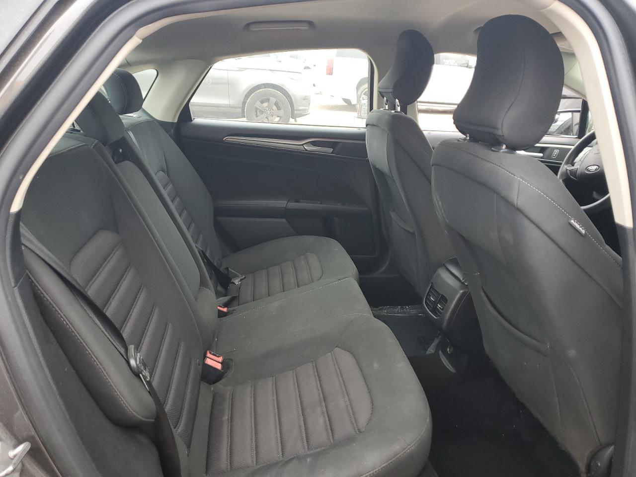 2017 Ford Fusion - Image 10